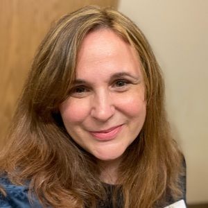 Meet your Posher, Maricel!